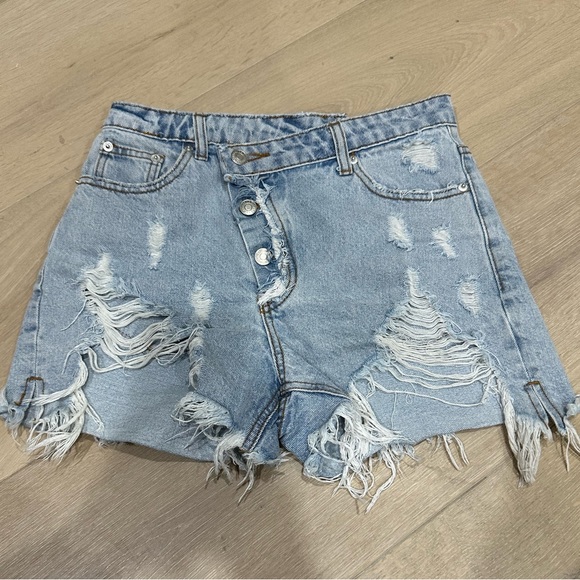 Miss Lola denim shorts size Small ootdfash - Picture 2 of 8